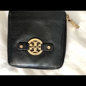Tory Burch Black Square wallet